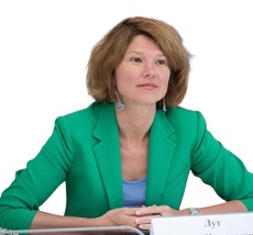 Оксана Лут, первый заместитель министра сельского хозяйства РФ, на пленарном заседании по вопросам развития МФХ, прошедшего в Ижевске при поддержке Ассоциации «Народный фермер»