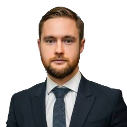 Дмитрий Урякин, старший юрист Maxima Legal